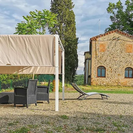 6 Bedroom Gorgeous In Holiday home *
