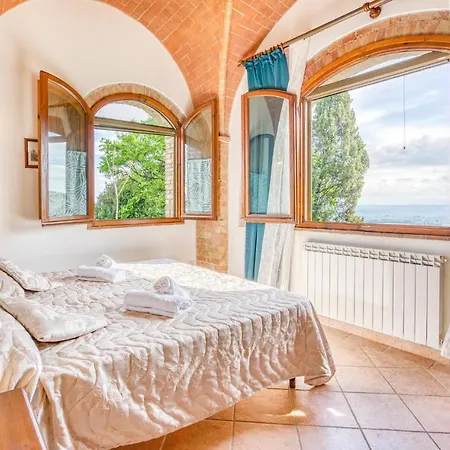 6 Bedroom Gorgeous In Montaione