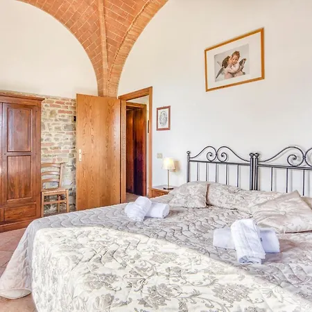 6 Bedroom Gorgeous In *