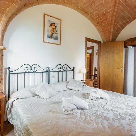 Holiday home 6 Bedroom Gorgeous In