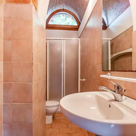 6 Bedroom Gorgeous In Holiday home Montaione