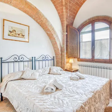 6 Bedroom Gorgeous In Holiday home Montaione